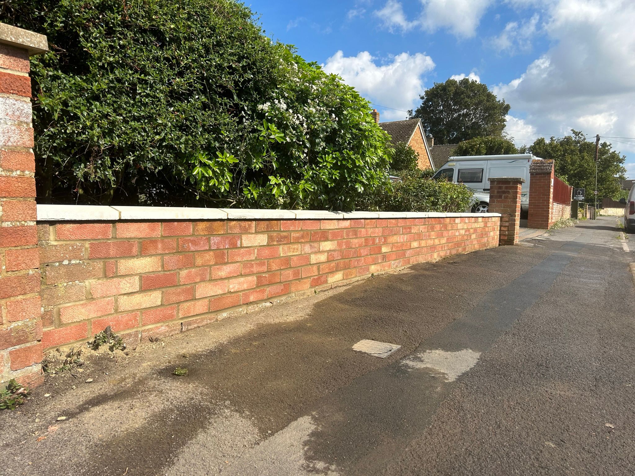 Brick garden wall built in Buckinghamshire